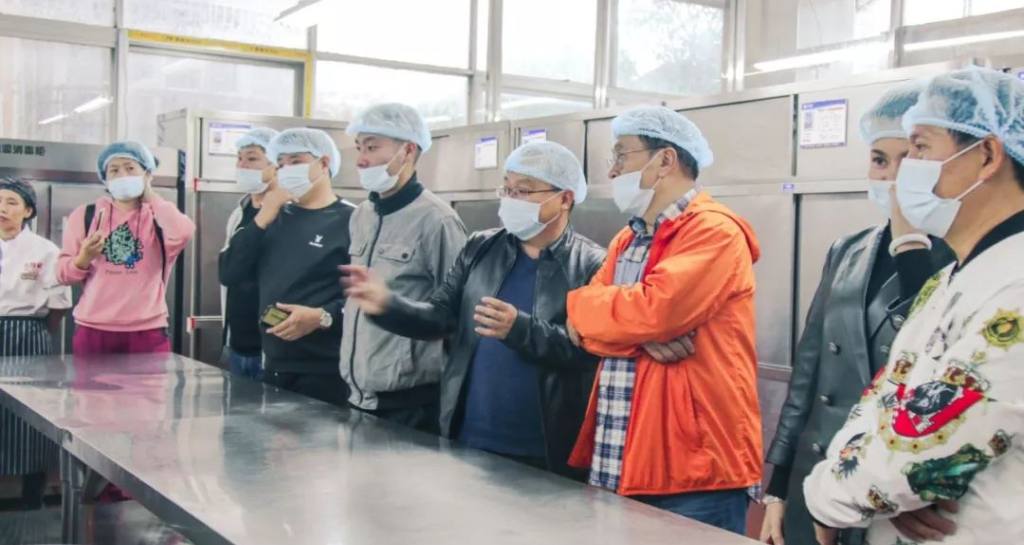 小辣椒餐饮4D食品安全现场管理建设顺利通过考评验收